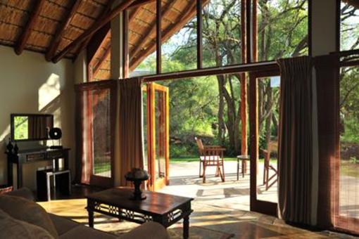 фото отеля Black Rhino Game Lodge