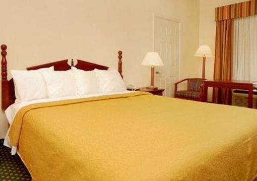 фото отеля Quality Inn Philadelphia (Mississippi)