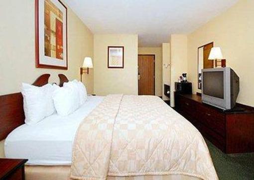 фото отеля Comfort Inn & Suites Pittsburg