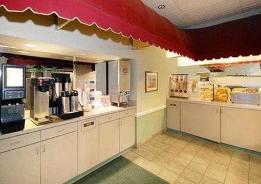 фото отеля Quality Inn Sanford (North Carolina)