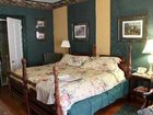 фото отеля Whistler's Inn Lenox