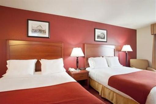 фото отеля Holiday Inn Express Watertown