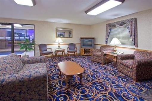фото отеля Holiday Inn Express Auburn-Touring Dr