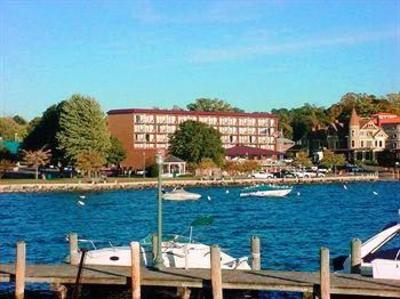 фото отеля Harbor Shores on Lake Geneva