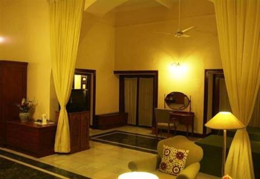 фото отеля Lallgarh Palace