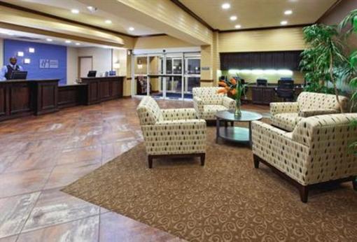 фото отеля Holiday Inn Express Hotel & Suites Cleburne