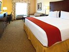 фото отеля Holiday Inn Express Hotel & Suites Cleburne