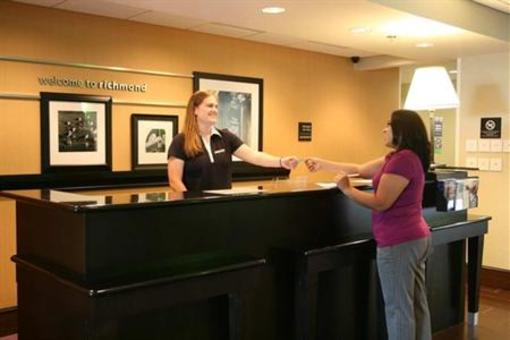 фото отеля Hampton Inn Richmond South