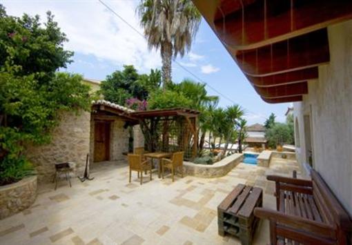 фото отеля Thimaras Traditional Residences
