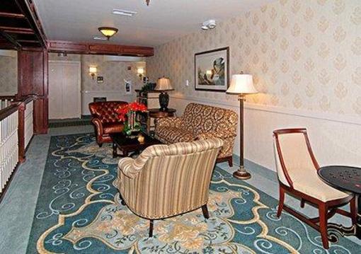 фото отеля Liberty Hotel, an Ascend Collection hotel