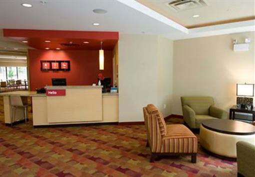 фото отеля TownePlace Suites Williamsport