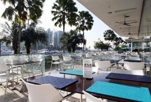 фото отеля One15 Marina Club