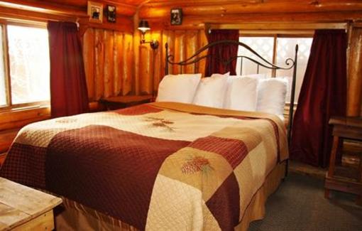 фото отеля Moose Creek Inn West Yellowstone