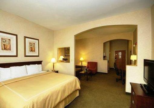 фото отеля Comfort Suites Stafford (Texas)