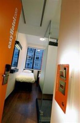 фото отеля EasyHotel Amsterdam