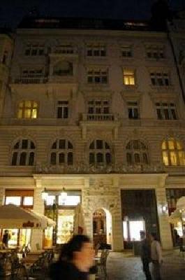 фото отеля Royal Road Residence Prague