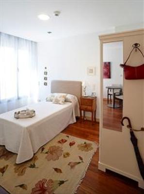 фото отеля Apartamentos Ovida