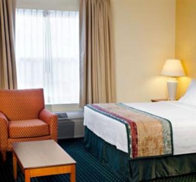 фото отеля TownePlace Suites Chicago West Dundee Elgin