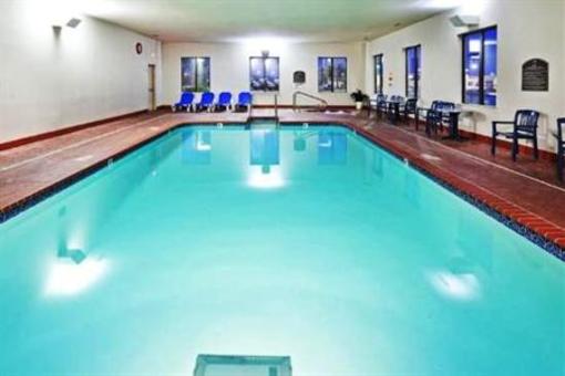 фото отеля Holiday Inn Express Hotel & Suites Midwest City
