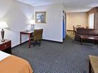фото отеля Holiday Inn Express Hotel & Suites Midwest City