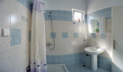 фото отеля Rent Rooms The Sea Front