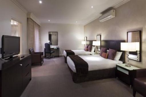 фото отеля Best Western Plus Hovell Tree Inn