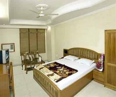 фото отеля B Continental Hotel New Delhi