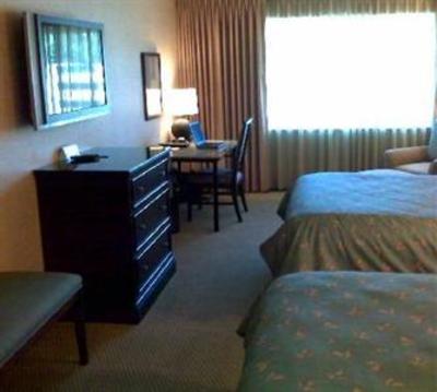 фото отеля Silver Cloud Hotel Bellevue - Eastgate