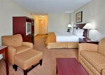 фото отеля Holiday Inn Express Warrenton