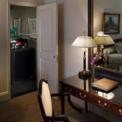 фото отеля The Sherry-Netherland Hotel