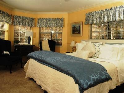 фото отеля Kern River Inn Bed & Breakfast
