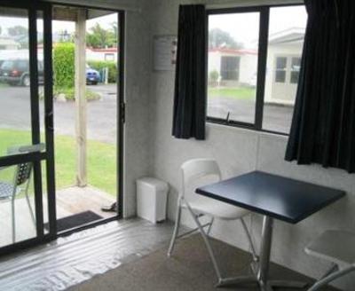 фото отеля Cosy Corner Holiday Park Tauranga