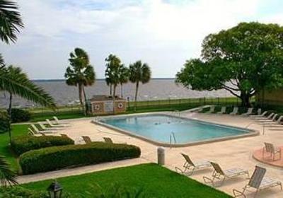 фото отеля The Palms Island Resort and Marina Sanford (Florida)