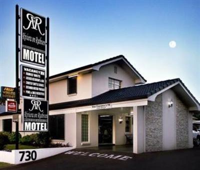 фото отеля Riviera on Ruthven Motel