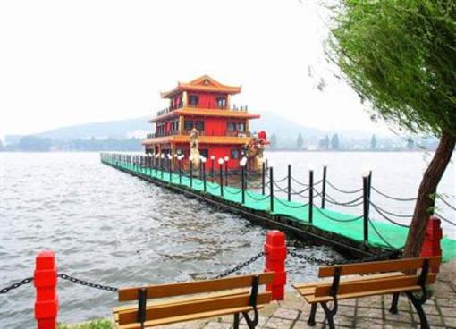 фото отеля Lake View Garden Hotel Wuhan