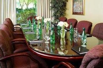 фото отеля Park Inn by Radisson Fresno