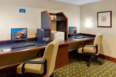 фото отеля Staybridge Suites Allentown West