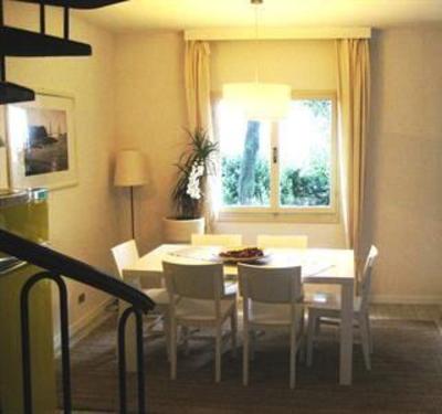 фото отеля Residenze Al Colle Dei Pini Riccione