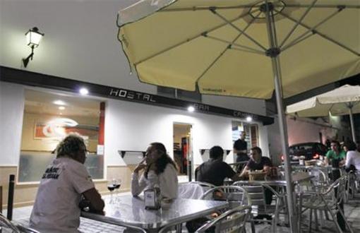 фото отеля Hostal El Arco Conil de la Frontera