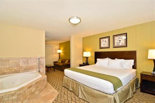 фото отеля Holiday Inn Express and Suites Williston