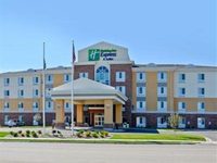 Holiday Inn Express and Suites Williston