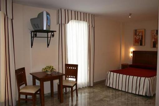фото отеля Hostal La Fuente