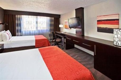 фото отеля Holiday Inn Perimeter Dunwoody