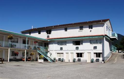 фото отеля Sunnycrest Motel Gibsons