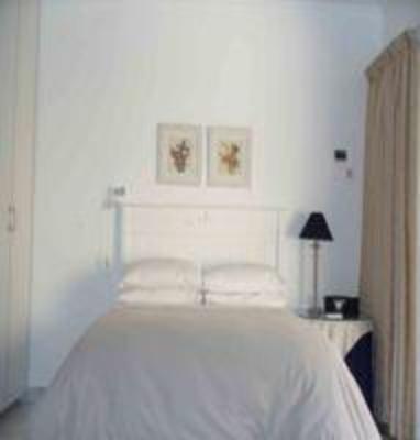 фото отеля Araluen Cottage Benoni