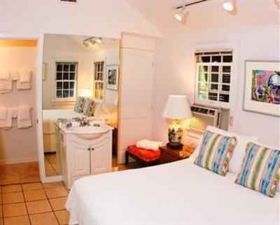фото отеля Simonton Court Historic Inn and Cottages Key West