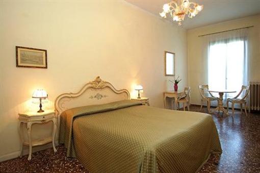 фото отеля Locanda Leon Bianco