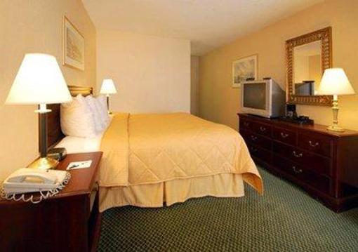 фото отеля Comfort Inn Cape Cod