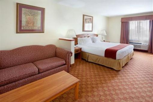 фото отеля Holiday Inn Express Hotel & Suites Brownsville (Texas)