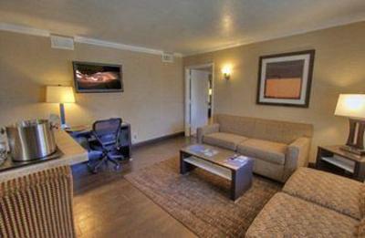 фото отеля Best Western InnSuites Hotel & Suites Phoenix
